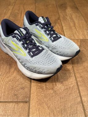 Brooks Glycerin GTS 20 Women's Size 10.5 B (Medium) Running Shoes Blue